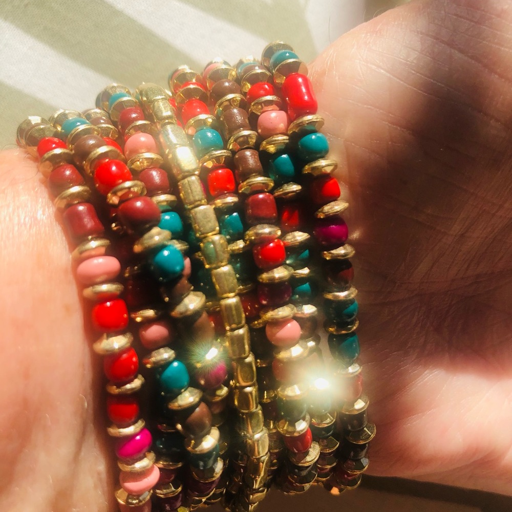 ☀️SOLD☀️Stretch Bracelet